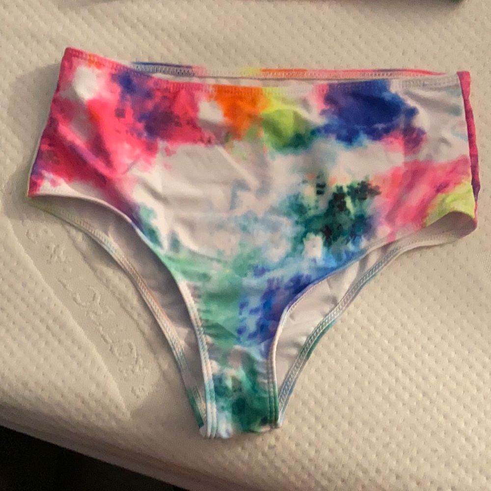 Never worn bathing suit! Size small